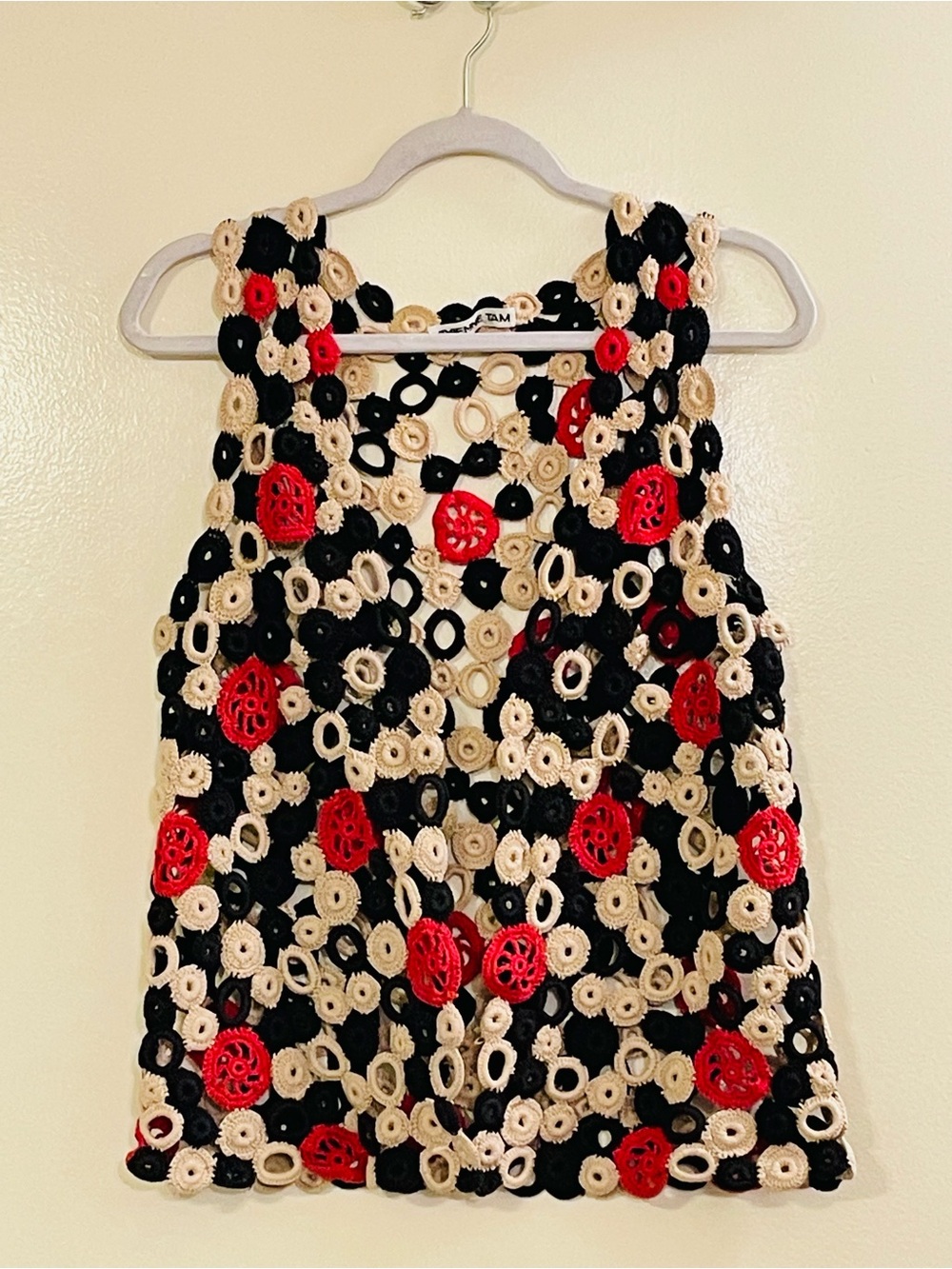VIVIENNE TAM Vintage Retro Crochet Vest - Picture 2 of 4